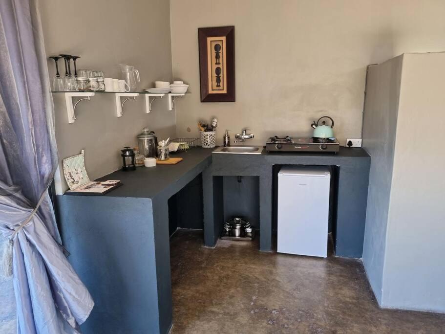 Hackberry House Black Thorn Cottage, Off Grid Khemsbok Εξωτερικό φωτογραφία